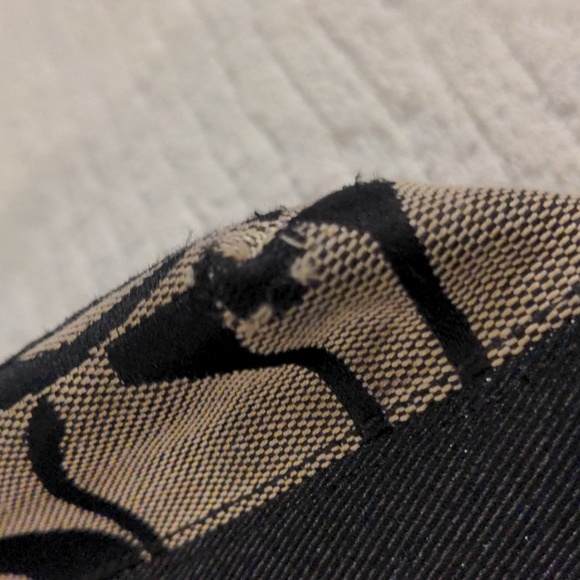 Coach Black/Grey Signature Canvas and Patent Leather Tote - Picture 15 of 16